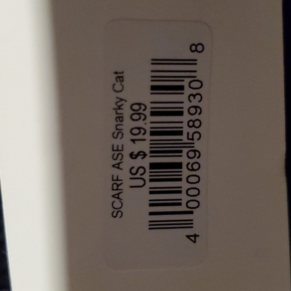 Attic Salt Wide Knit Scarf - Picture 3 of 3